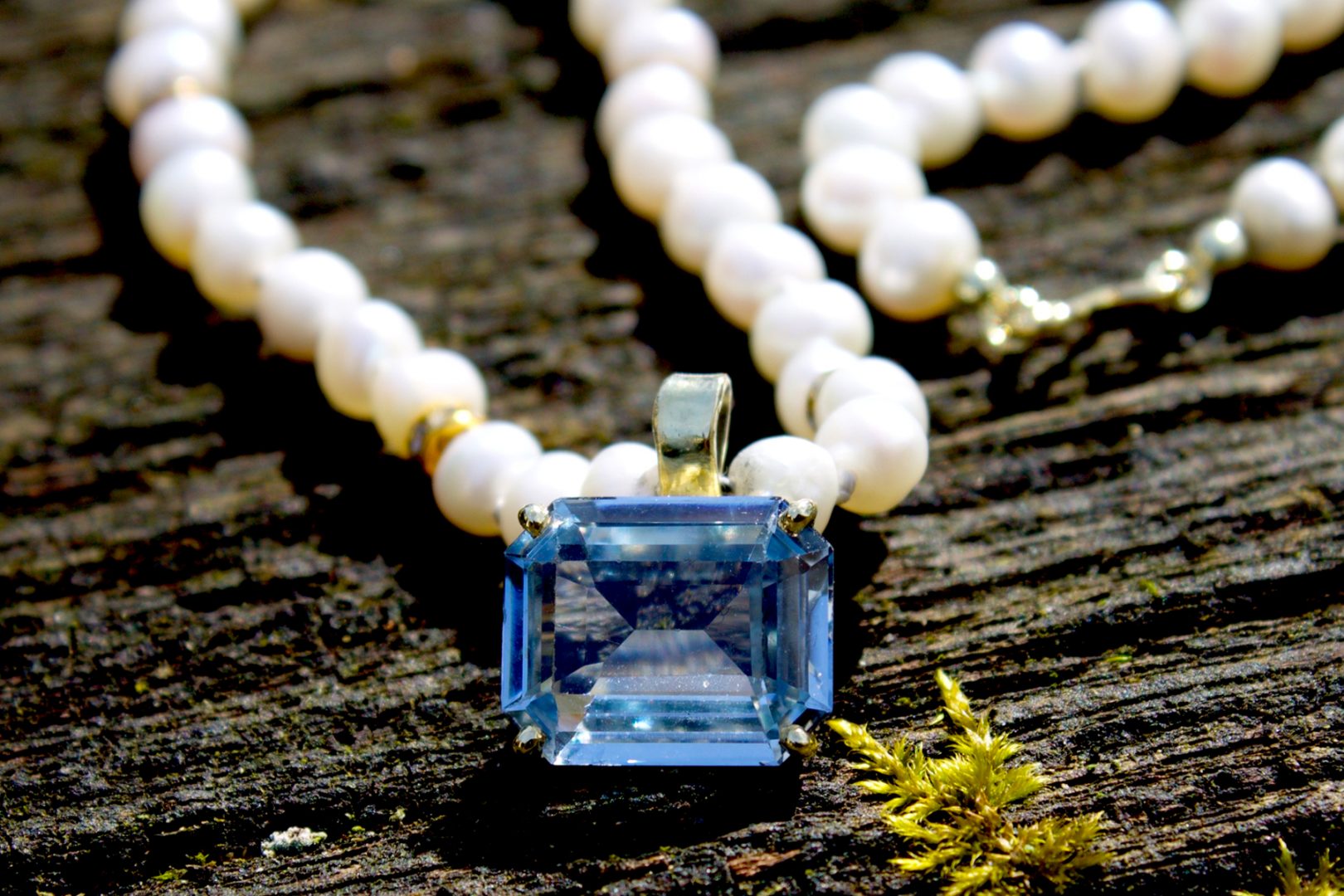Perlenkette, lang mit fac. Aquamarin in 585– GG