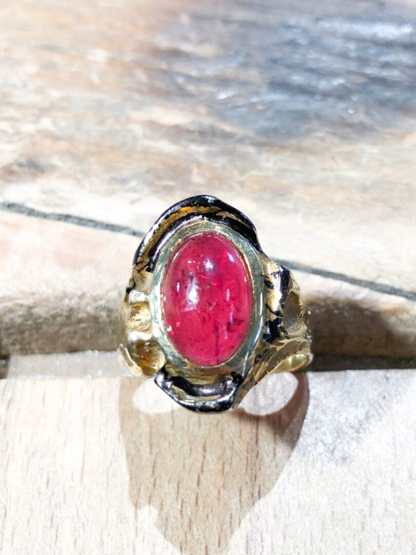 Rubin Ring am Anfang 1. So sah er aus mit Markierungen was alles weg soll
